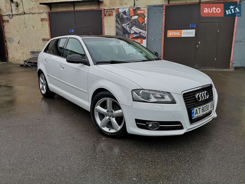 Хэтчбек Audi A3 2010 в 