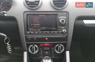 Хэтчбек Audi A3 2010 в 
