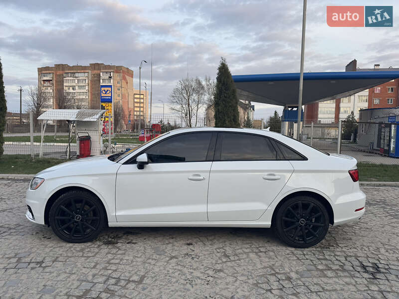Седан Audi A3 2014 в Тернополі
