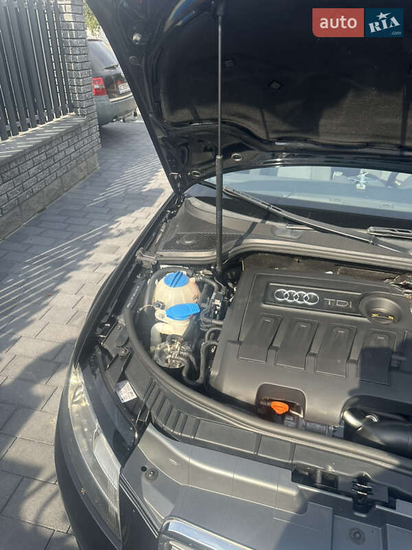 Хэтчбек Audi A3 2010 в Луцке