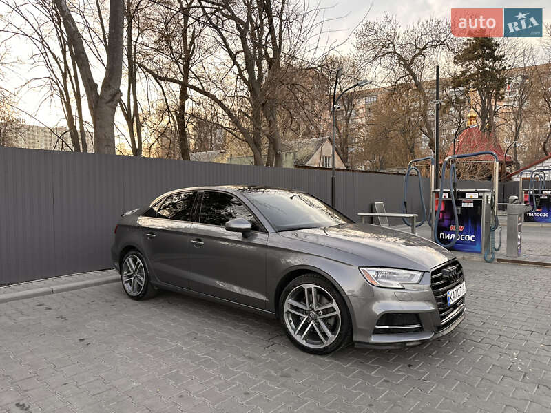 Седан Audi A3 2017 в Одесі