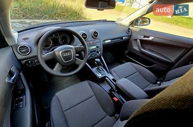 Хэтчбек Audi A3 2007 в 