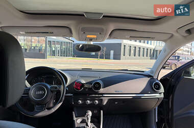 Седан Audi A3 2014 в Луцке