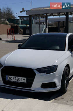 Седан Audi A3 2017 в 