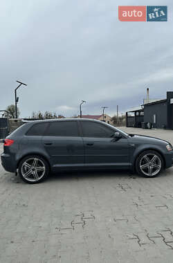 Хэтчбек Audi A3 2012 в 