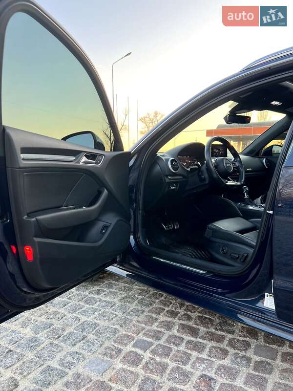 Хэтчбек Audi A3 2017 в Первомайске