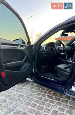 Хэтчбек Audi A3 2017 в 