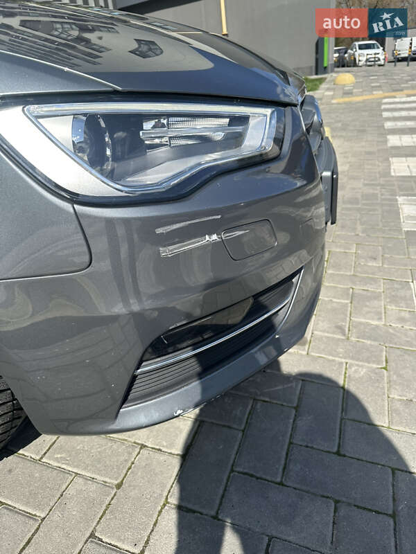 Хэтчбек Audi A3 2016 в Львове