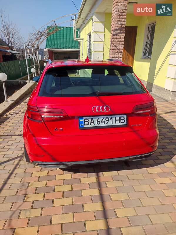 Хэтчбек Audi A3 2017 в Умани