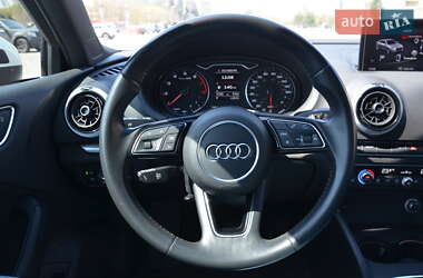 Седан Audi A3 2018 в 