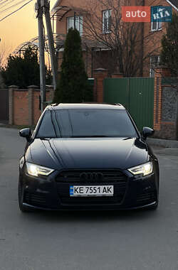 Седан Audi A3 2017 в 