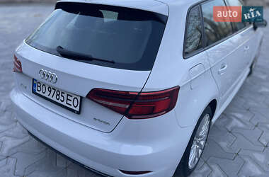 Хэтчбек Audi A3 2017 в 
