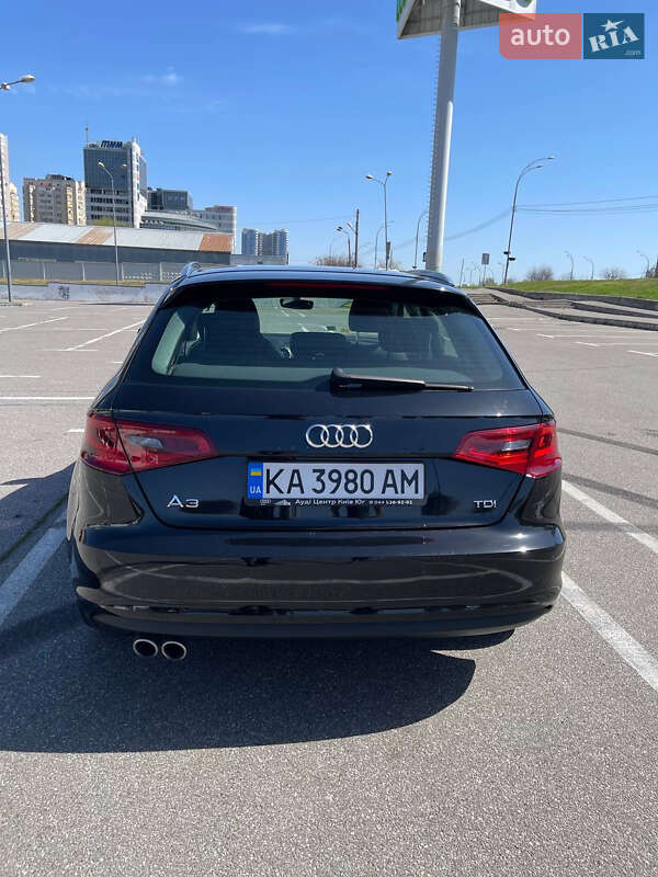 Хэтчбек Audi A3 2016 в Киеве