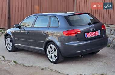 Хэтчбек Audi A3 2006 в 