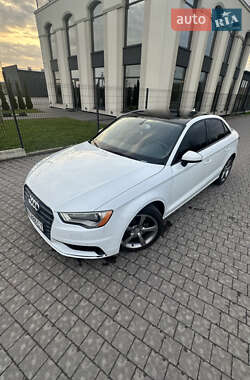 Седан Audi A3 2015 в 