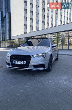 Седан Audi A3 2014 в Дніпрі
