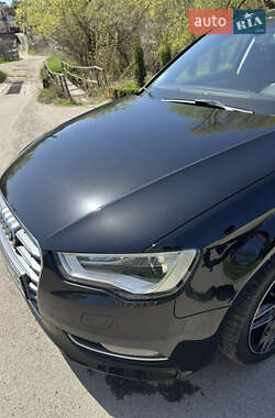 Хетчбек Audi A3 2015 в 