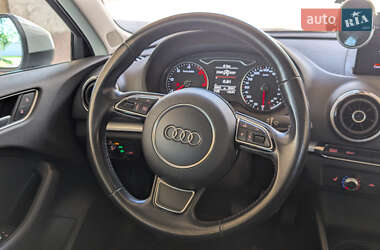 Хэтчбек Audi A3 2016 в 