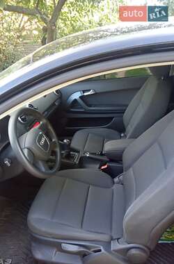 Хэтчбек Audi A3 2010 в 