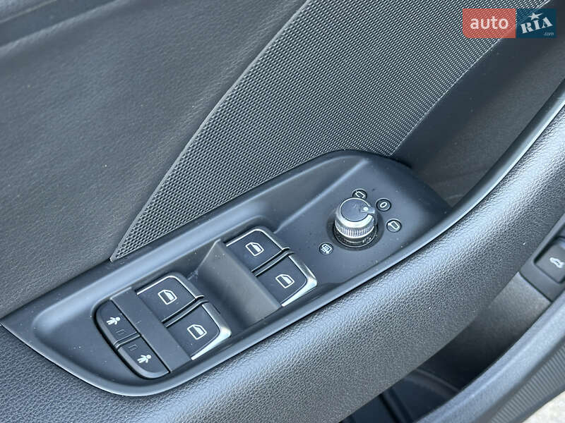 Седан Audi A3 2016 в Одессе
