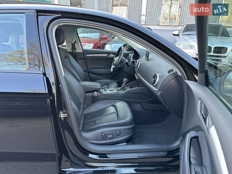 Седан Audi A3 2016 в Одессе