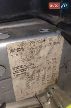Хэтчбек Audi A3 2000 в 
