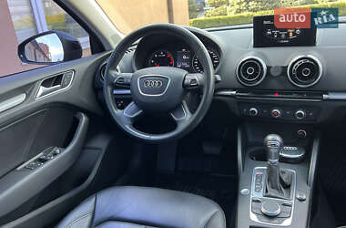 Седан Audi A3 2016 в 