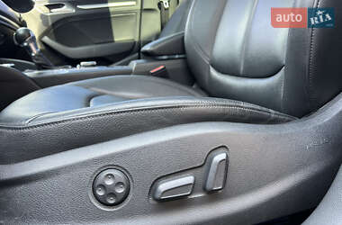 Седан Audi A3 2016 в 