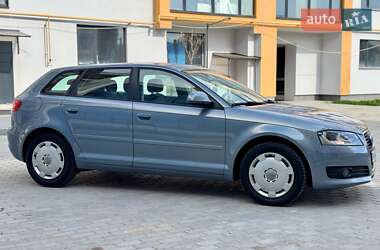 Хетчбек Audi A3 2009 в 