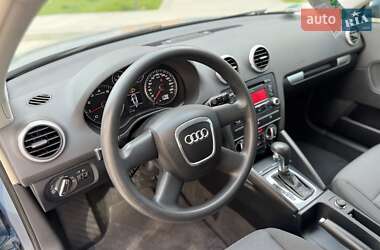 Хетчбек Audi A3 2009 в 