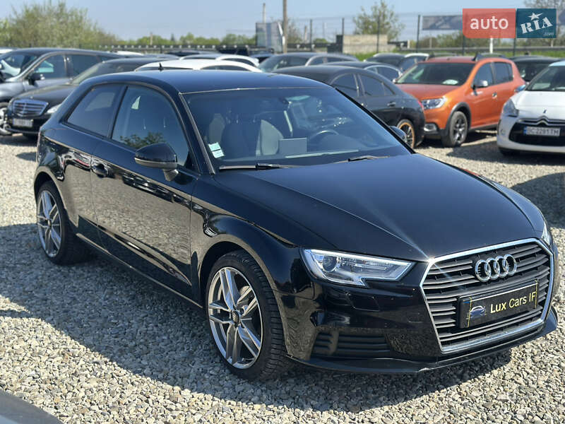 Хетчбек Audi A3 2017 в Івано-Франківську