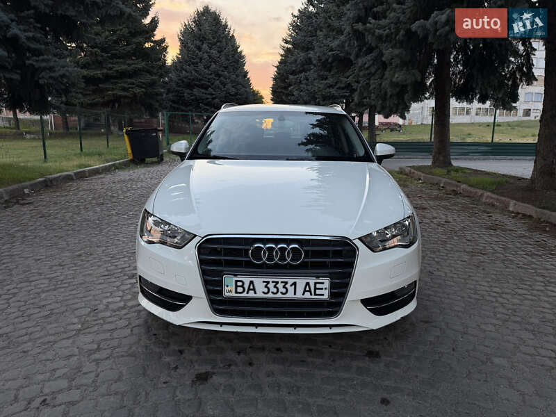 Хетчбек Audi A3 2013 в Кропивницькому
