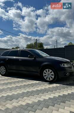 Хэтчбек Audi A3 2012 в 