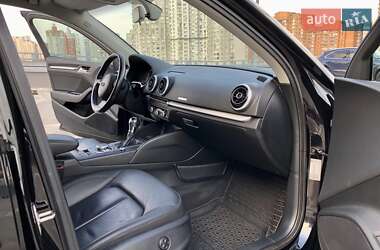 Седан Audi A3 2016 в 