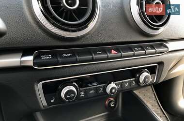 Седан Audi A3 2016 в 