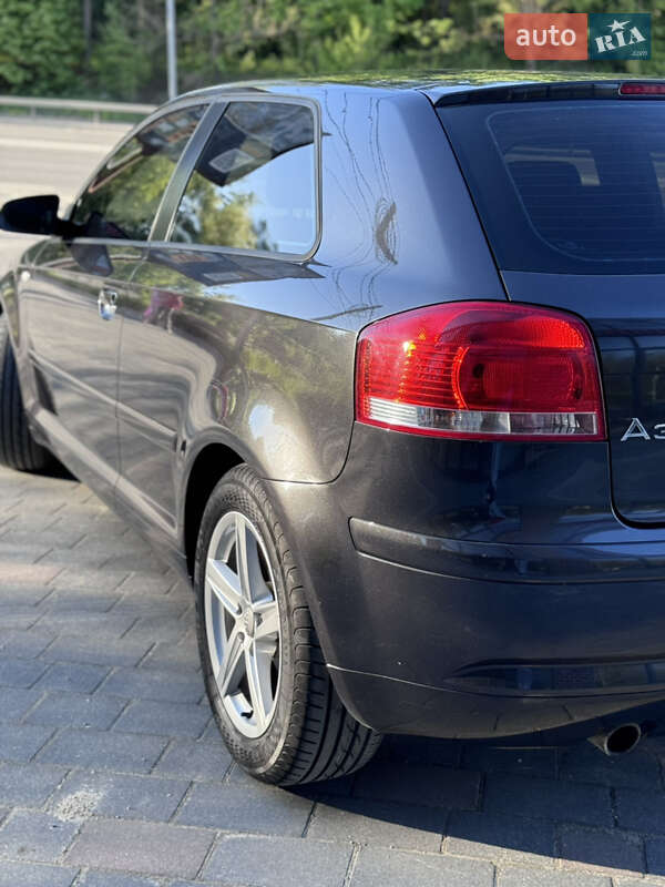 Хэтчбек Audi A3 2004 в Тернополе