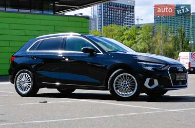 Хэтчбек Audi A3 2021 в Киеве