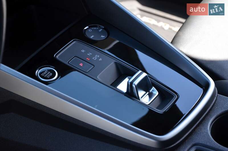 Хэтчбек Audi A3 2021 в Киеве фото 24 Хэтчбек Audi A3 2021 в Киеве