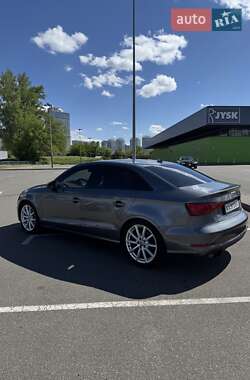 Седан Audi A3 2016 в 