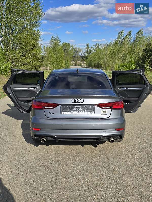 Седан Audi A3 2020 в Киеве