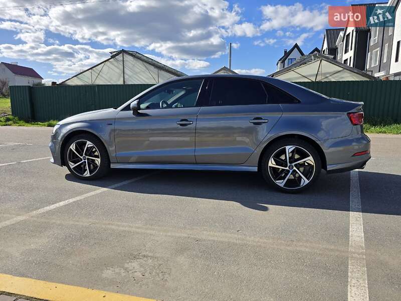 Седан Audi A3 2020 в Киеве
