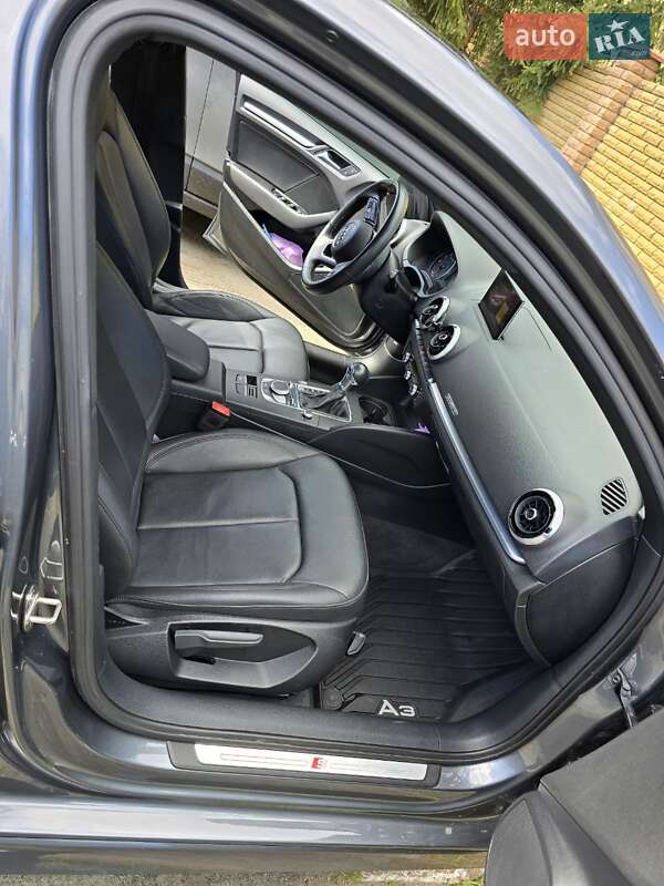 Седан Audi A3 2020 в Киеве