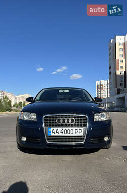 Хэтчбек Audi A3 2006 в 