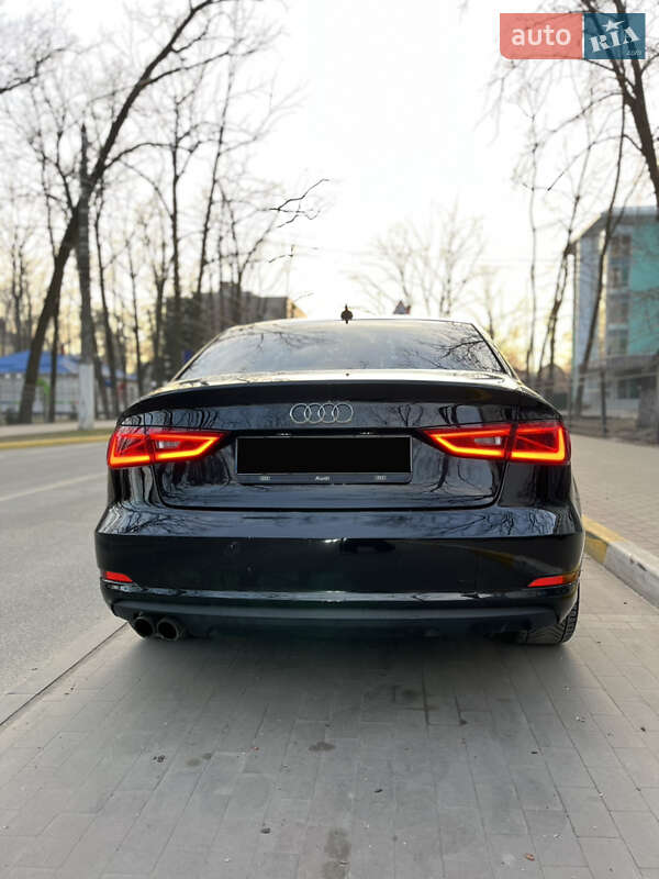 Седан Audi A3 2014 в Ирпене