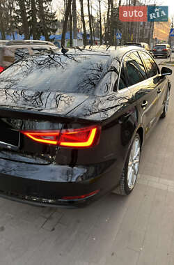 Седан Audi A3 2014 в 
