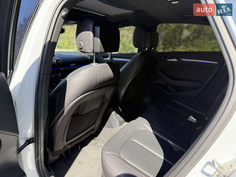 Седан Audi A3 2014 в Киеве