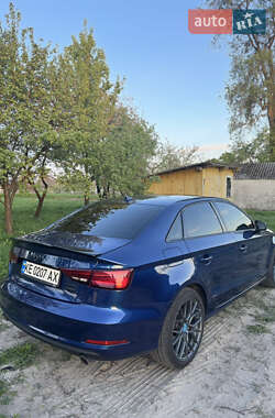 Седан Audi A3 2014 в 