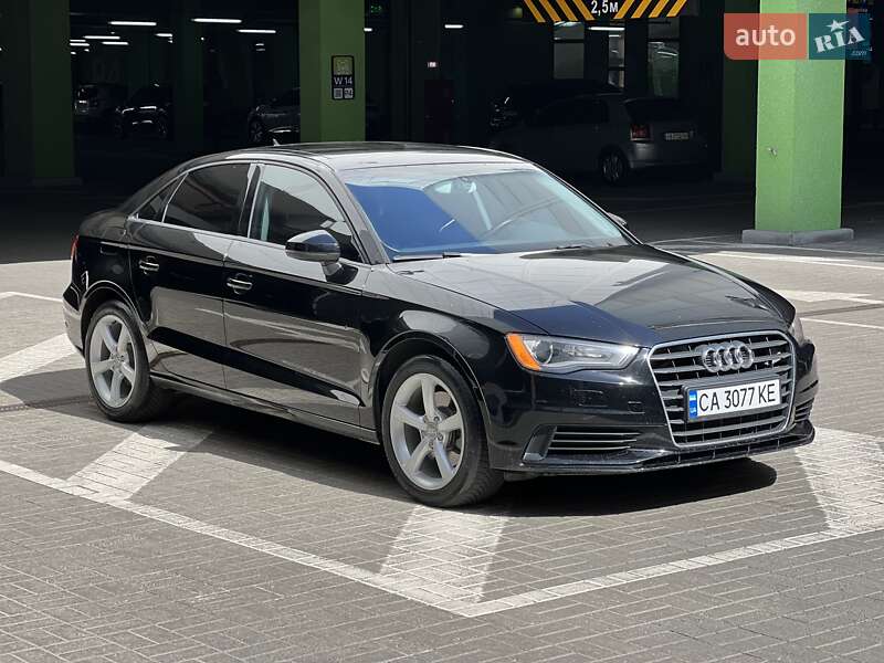 Седан Audi A3 2014 в Киеве