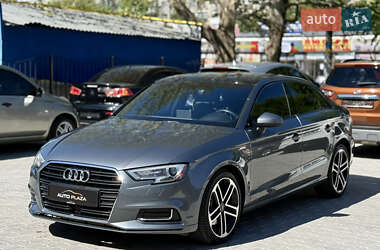 Седан Audi A3 2019 в 