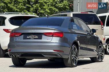 Седан Audi A3 2019 в 